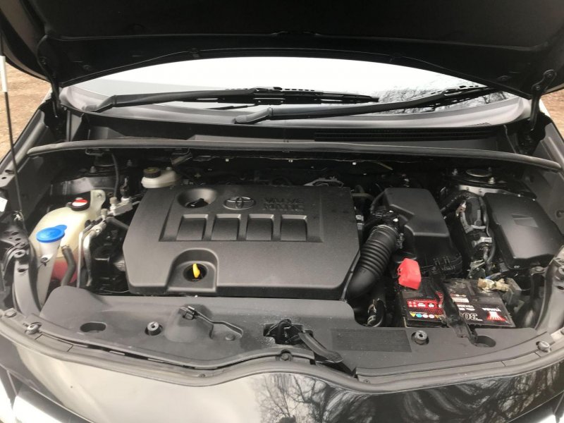 TOYOTA VERSO