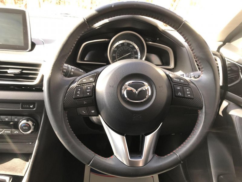 MAZDA MAZDA3