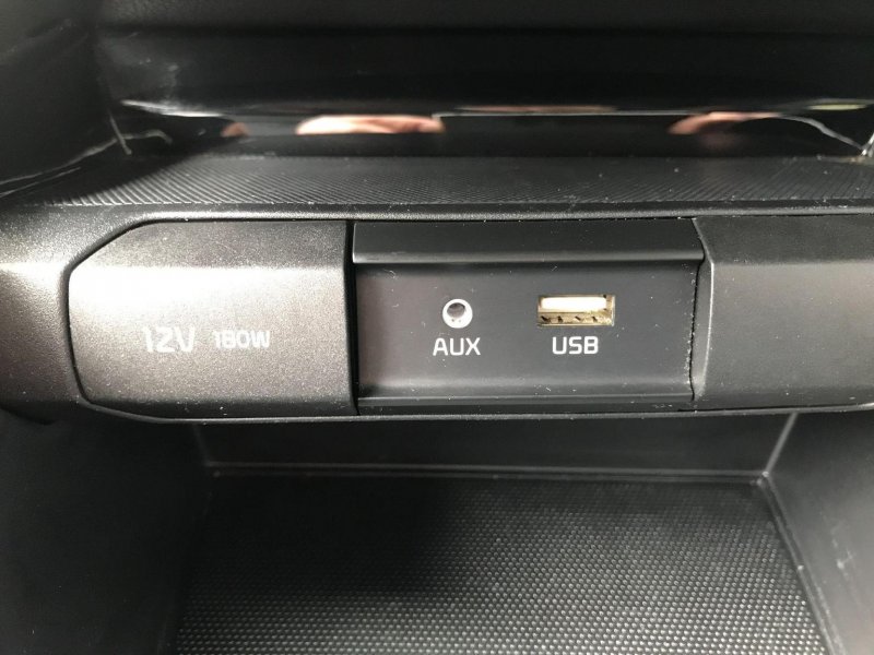 KIA STONIC