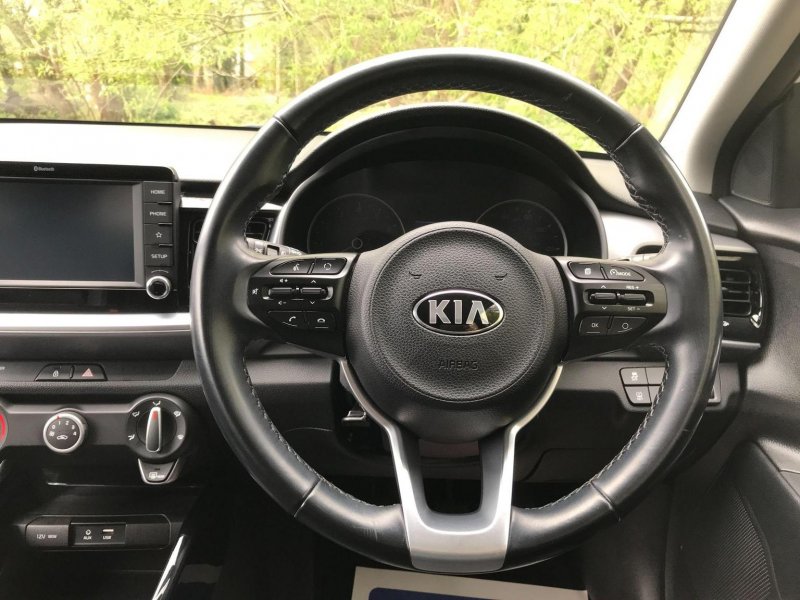 KIA STONIC