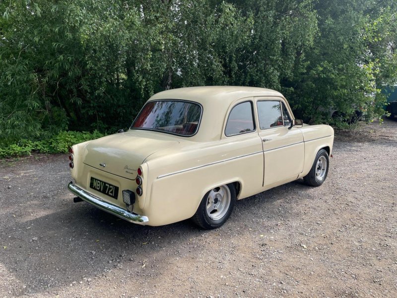FORD POPULAR